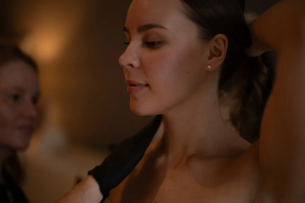 Silmänympärysihonhoito, rypyt, juonteet, kuivuus, ihonhoito tärkeää, ohut iho, ikääntyminen